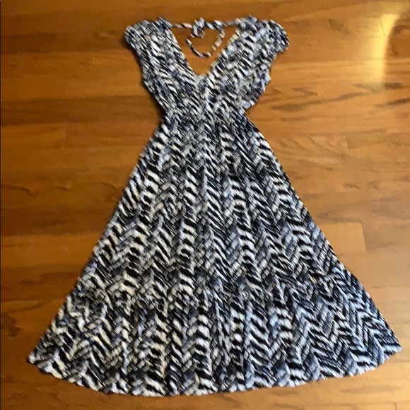 👗 Blue White and Black Dress Cute Details SzM - Picture 5 of 6